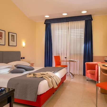 Best Western Blu Hotel Roma Kültér fotó